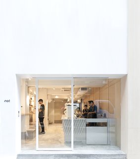 A Sleek Coffee Shop in Hong Kong With Beautiful, Minimalist Interiors - Photo 9 of 9 -