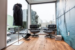 5 Best Retailers in Upcycled Shipping Containers - Photo 3 of 15 -