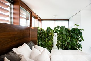 Stay in a Prefab Cube Placed Atop a Midcentury Hotel in Austria - Photo 7 of 8 -