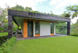 An Incredible Vacation Villa in the Balinese Jungle That’s Part Chameleon - Photo 5 of 17 -