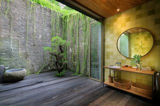 An Incredible Vacation Villa in the Balinese Jungle That’s Part Chameleon - Photo 13 of 17 -