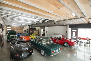 This Austin Home Was Designed to Showcase a Vintage Car Collection - Photo 4 of 20 -