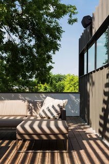 This Austin Home Was Designed to Showcase a Vintage Car Collection - Photo 16 of 20 -