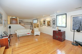 An Airy Toronto Estate For Sale Boasts Excellent Feng Shui - Photo 9 of 13 -