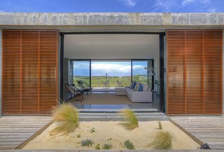 A New Book Reveals Some of the World's Most Incredible Vacation Rentals - Photo 14 of 25 -