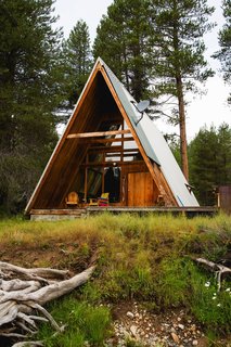 A New Book Reveals Some of the World's Most Incredible Vacation Rentals - Photo 18 of 25 -