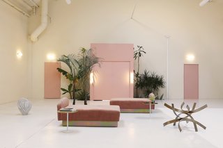 Tour a Creative Workspace in Madrid For Photoshoots and Events - Photo 3 of 18 -