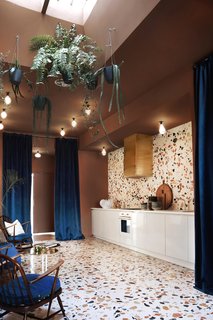 Tour a Creative Workspace in Madrid For Photoshoots and Events - Photo 16 of 18 -
