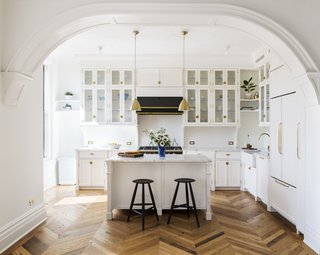 A 19th-Century Schoolhouse in Brooklyn Becomes a Classy Apartment - Photo 9 of 21 -