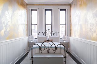 A 19th-Century Schoolhouse in Brooklyn Becomes a Classy Apartment - Photo 13 of 21 -
