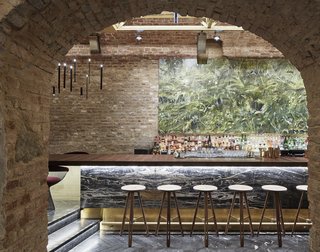An Underground Speakeasy in Vienna Is Turned Into a Chic Cocktail Lounge - Photo 9 of 18 -