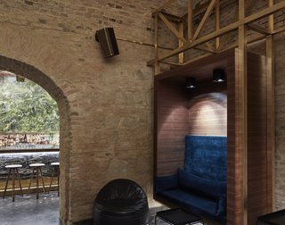 An Underground Speakeasy in Vienna Is Turned Into a Chic Cocktail Lounge - Photo 16 of 18 -