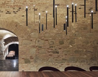 An Underground Speakeasy in Vienna Is Turned Into a Chic Cocktail Lounge - Photo 18 of 18 -