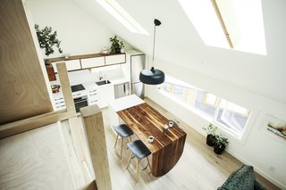 Can Compact Laneway Houses Like This One in Canada Transform Inner-City Neighborhoods? - Photo 5 of 13 -