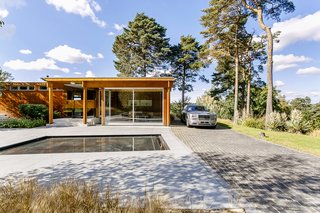 A Modernist Time Capsule by Erno Goldfinger Asks $4M - Photo 2 of 19 -