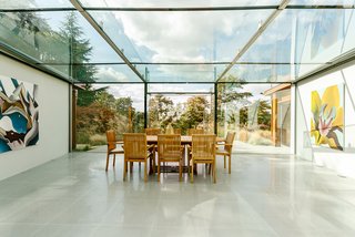 A Modernist Time Capsule by Erno Goldfinger Asks $4M - Photo 7 of 19 -