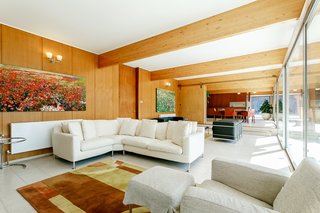 A Modernist Time Capsule by Erno Goldfinger Asks $4M - Photo 15 of 19 -