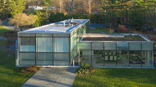 A Toshiko Mori-Designed Masterpiece in New York Wants $4.95M - Photo 3 of 15 -