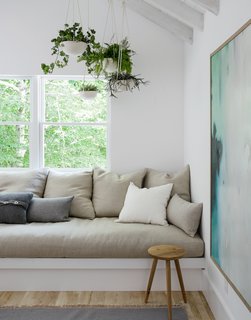 A Hamptons Beach Retreat Gets a Scandinavian-Style Makeover - Photo 11 of 19 -