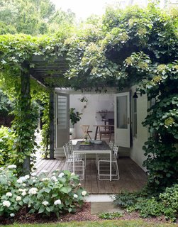 A Hamptons Beach Retreat Gets a Scandinavian-Style Makeover - Photo 18 of 19 -