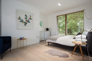 A Scandinavian-Style Pavilion in England Is Listed For $2.1M - Photo 8 of 11 -