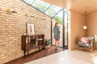 The north-facing rear yard was located on the lower ground floor, and its uniquely challenging triangular shape lead to the project being referred to as the "Triangle."