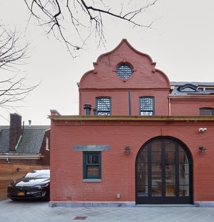 Two Renovated Carriage Houses in Brooklyn Hit the Market - Photo 13 of 13 - The 45-foot gated driveway is complete with a 60 AMP electric car charger. 