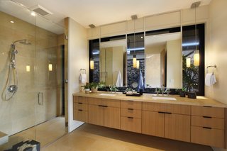 A Breezy Hawaiian Residence by Olson Kundig Hits the Market at $6.95M - Photo 6 of 14 - The ensuite master bath