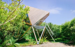 Go Off The Grid With These Remote Rental Cabins in Cornwall - Photo 4 of 12 - The pre-fabrication of the structure helps ensure quality and ease of installation. 