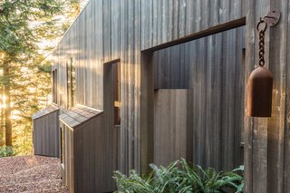 The timber-clad exterior of the Hines House projects a strong sense of place. 
