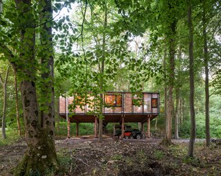10 Buildings We Love by Piers Taylor - Photo 10 of 26 - The constraints informed the building design, and were embraced—for example, the cladding that was milled at the end was only enough to partially clad the studio. 