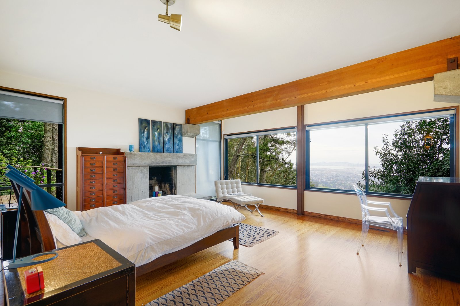 This Knockout Midcentury in the Bay Area Will Run You .9M The master suite looks out onto the waters of the Bay.