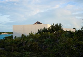 A Rick Joy–Designed Retreat in the Caribbean Encourages an Easy-Breezy State of Mind - Photo 15 of 15 -