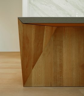 A detail of the counter design. 