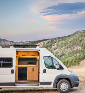 This model features clean, simple interiors, along with a roof rack that houses 300W of Renogy Eclipse solar panels. 