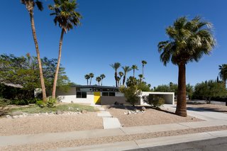 A Donald Wexler Midcentury in Palm Springs Is Listed For $725K - Photo 13 of 13 -