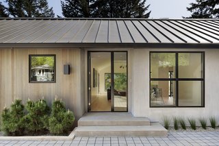 Thanks to a complete revamp, this midcentury gem now has a fresh new look. 