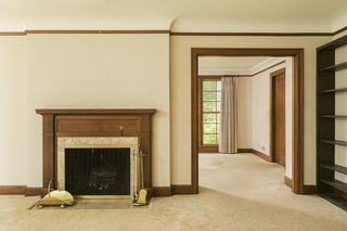 The opening to the dining room. 