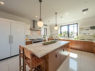 The chef’s kitchen was designed by local celebrity chef Pamela Salzman. 