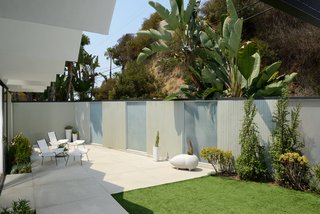 This private outdoor space would be otherwise unavailable within a hillside home. 