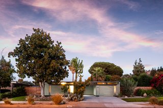 The flattop Eichler at dusk. 