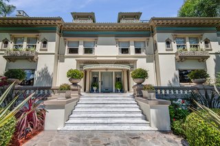 Muhammad Ali’s Massive Hancock Park Mansion Hits the Market For $17M