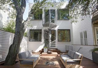 8 Times Historical Architecture Took a Walk on the Modern Side - Photo 8 of 16 -