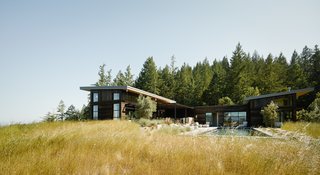 The home rests on a 40-acre property in Healdsburg, a quaint town in California's winemaking region. 