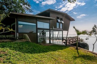 South American Beach Escape (Governador Celso Ramos, Brazil)