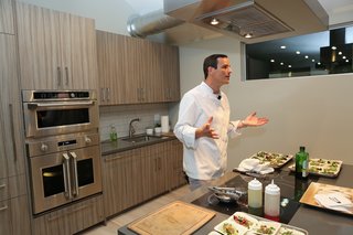 Liddell demonstrated the versatile, user-friendly features of Monogram appliances such as the induction cooktop, which boasts glide touch controls and an LED display.