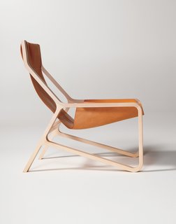 The Toro Chair has a thick saddle leather sling so you can lounge in style.