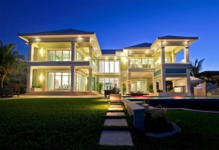 Get Smart: Tech-Forward Homes Around the Globe - Photo 7 of 8 -