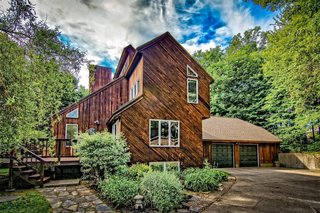Feel Like You’re on Perma-Vacation in These Secluded Hideaways - Photo 2 of 8 -