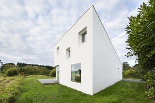The residence seems to morph when viewed from different angles.